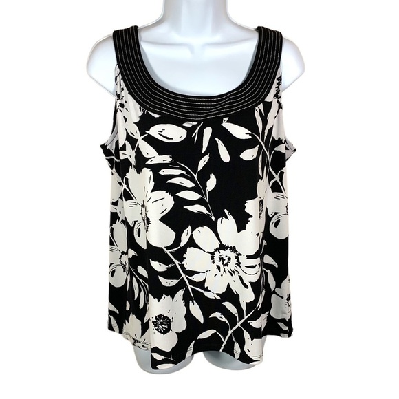 TanJay Tops - M TanJay Black & White Floral Sleeveless Blouse Stretch Medium 8 10